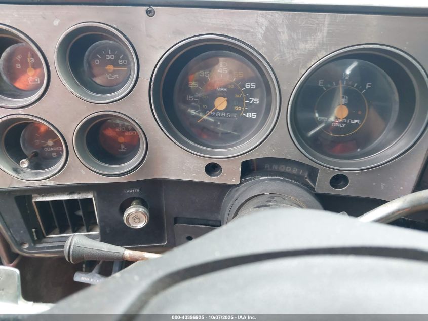 1985 Chevrolet C10 VIN: 1GCEC14H9FJ112284 Lot: 43396925