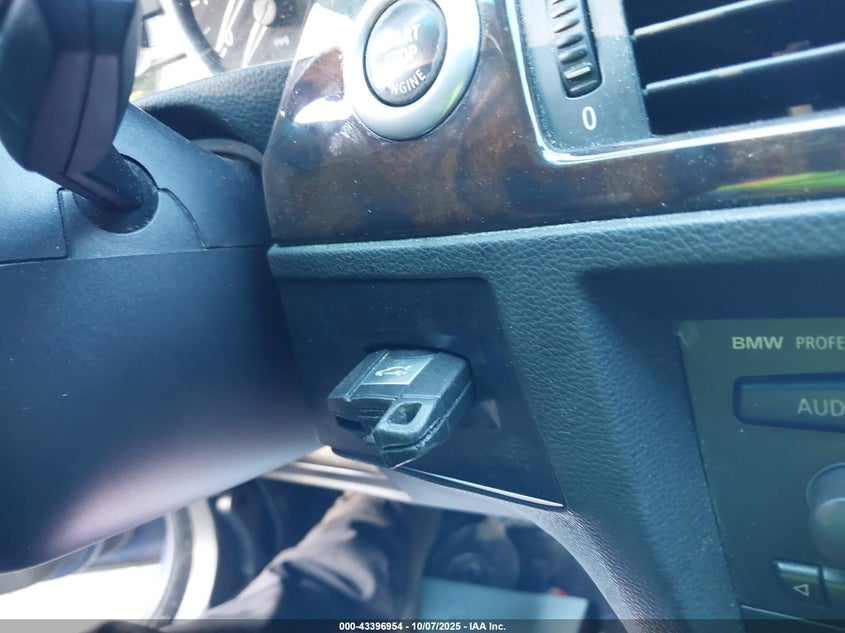 2007 BMW 328Xi VIN: WBAVC93507KX56058 Lot: 43396954