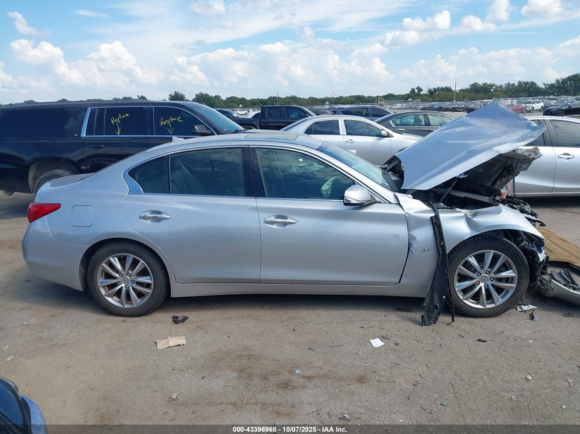 2015 INFINITI Q50 - JN1BV7APXFM332921