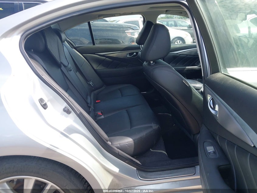 2015 INFINITI Q50 - JN1BV7APXFM332921