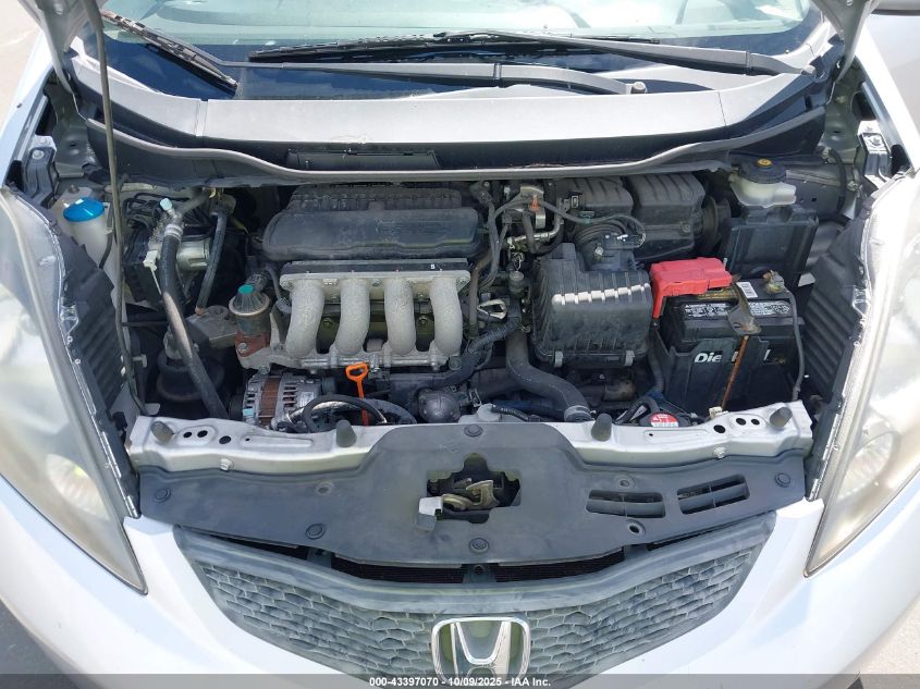 2013 Honda Fit VIN: JHMGE8H37DC075715 Lot: 43397070