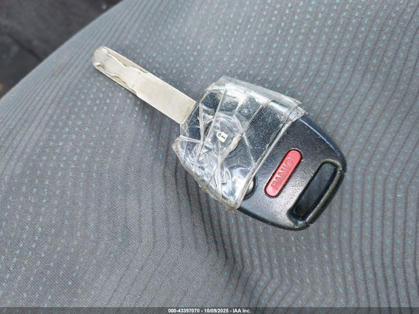 2013 Honda Fit VIN: JHMGE8H37DC075715 Lot: 43397070