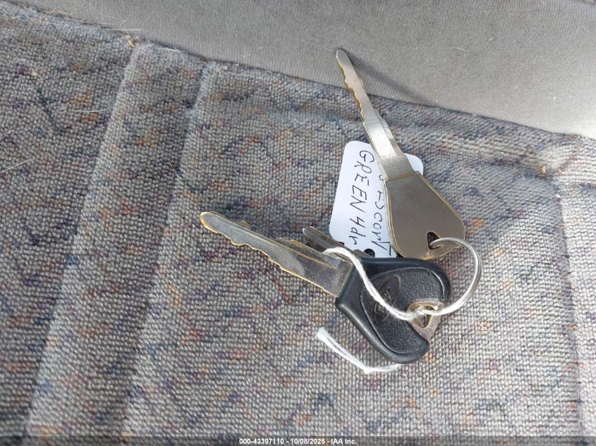 1998 Ford Escort Se VIN: 1FAFP13P7WW232840 Lot: 43397110