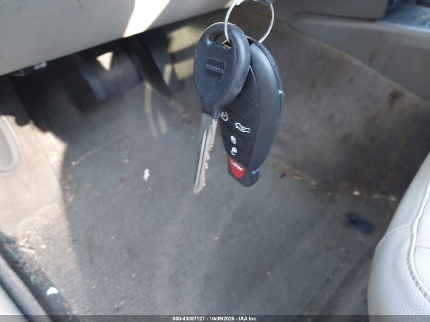 2008 Chrysler 300 Limited VIN: 2C3KA33G98H115871 Lot: 43397127