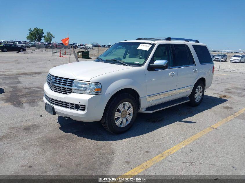 2009 Lincoln Navigator white other flexible 5LMFU285X9LJ01805 photo #3