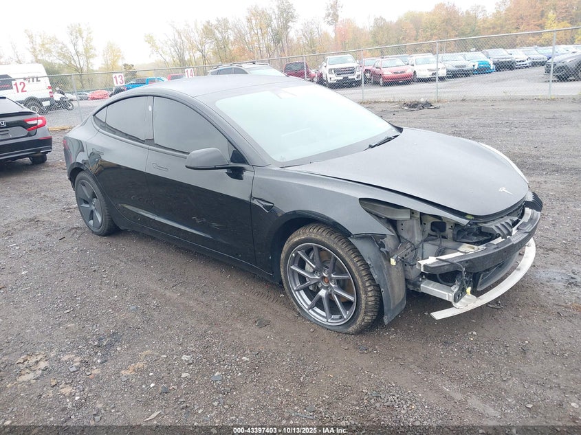 TESLA MODEL 3 LONG RANGE DUAL MOTOR ALL-WHEEL DRIVE