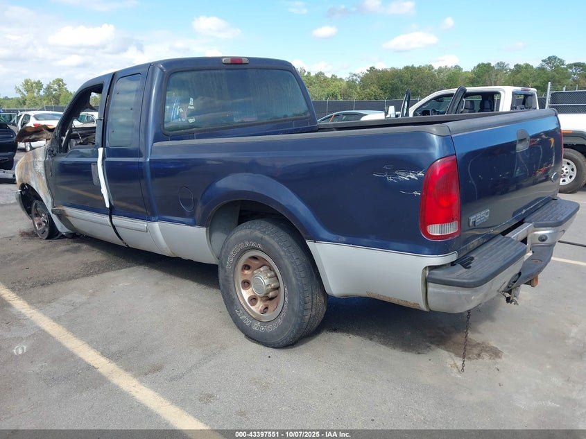 1FTNX20L72EC61204 2002 FORD F250 photo no. 3