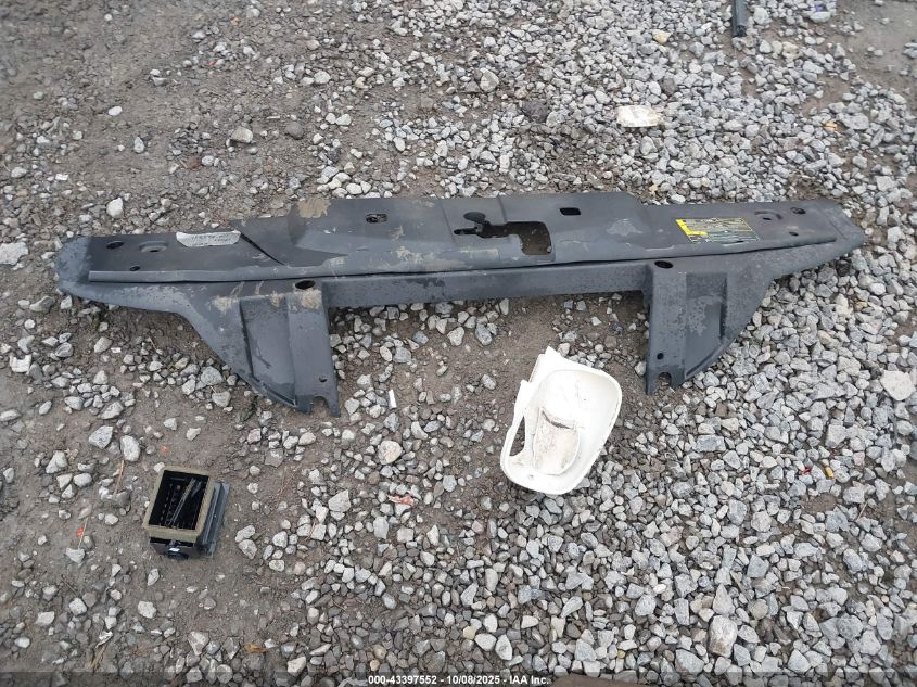 2004 Lincoln Town Car Ultimate VIN: 1LNHM83W64Y618156 Lot: 43397552