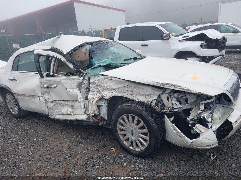 2004 Lincoln Town Car Ultimate VIN: 1LNHM83W64Y618156 Lot: 43397552