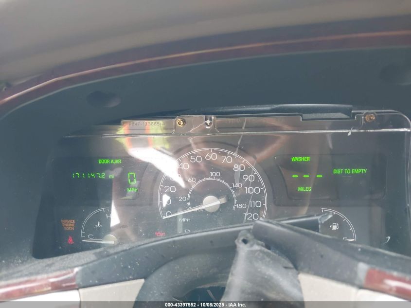 2004 Lincoln Town Car Ultimate VIN: 1LNHM83W64Y618156 Lot: 43397552