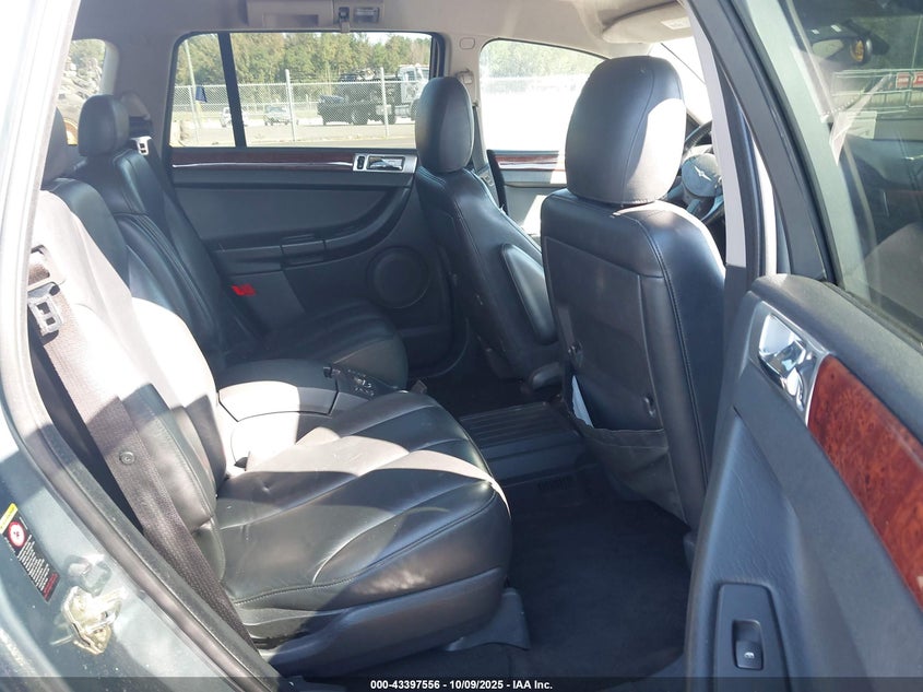 2005 Chrysler Pacifica Touring VIN: 2C8GF68435R330055 Lot: 43397556