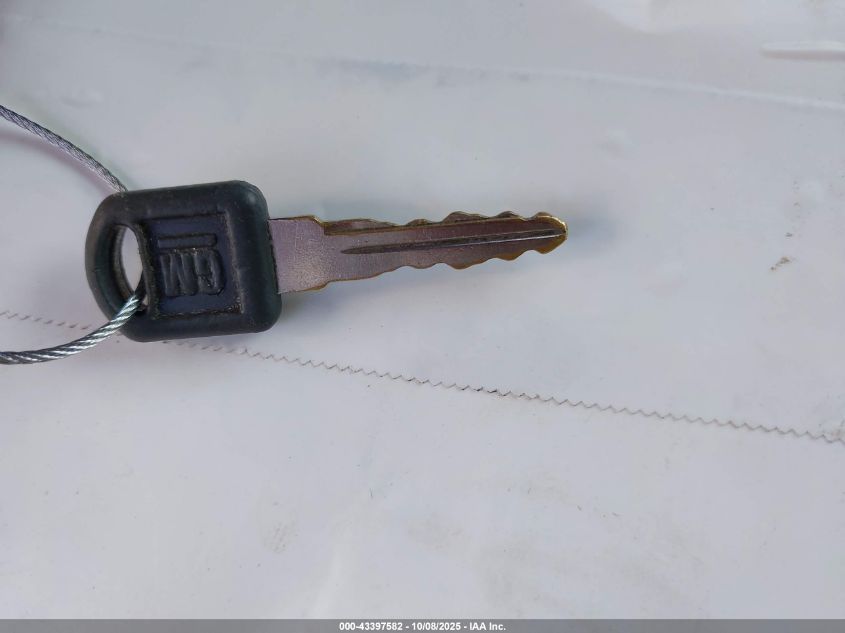 1999 GMC Yukon Sle VIN: 1GKEK13R5XJ707863 Lot: 43397582