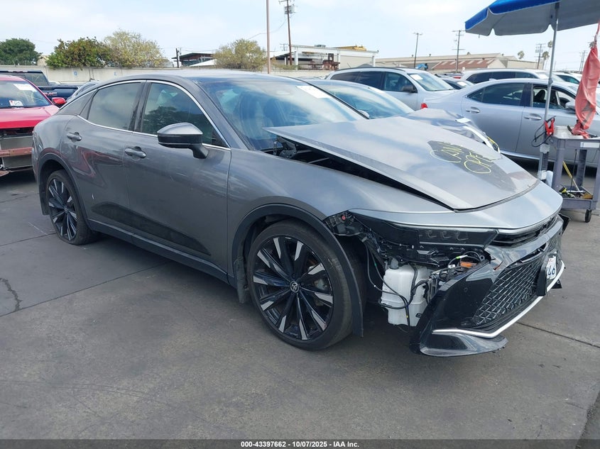 TOYOTA CROWN PLATINUM