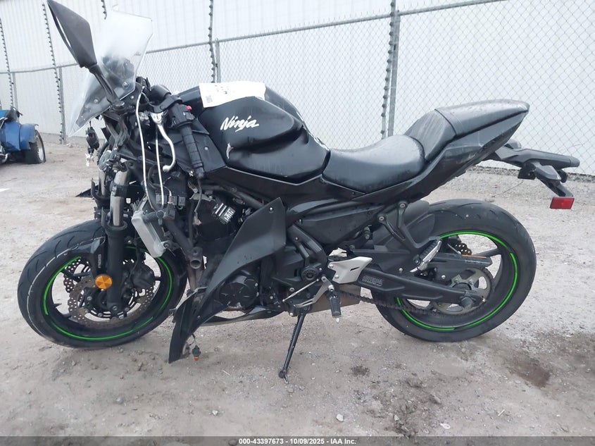 2019 Kawasaki Ex650 F VIN: JKAEXEK19KDA32832 Lot: 43397673