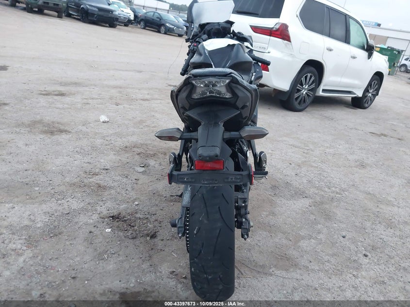 2019 Kawasaki Ex650 F VIN: JKAEXEK19KDA32832 Lot: 43397673