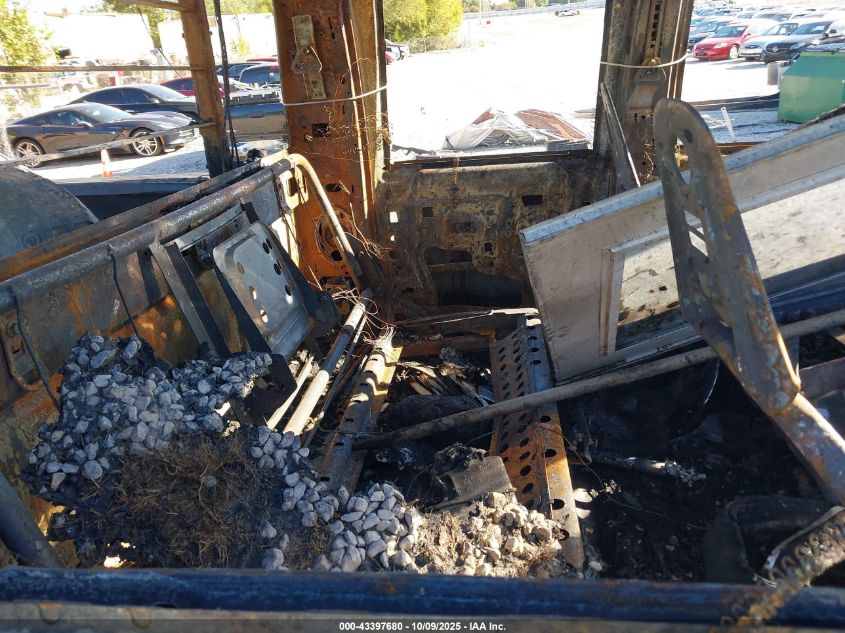 2002 Ford F-350 Lariat/Xl/Xlt VIN: 1FTSW31S12EA50744 Lot: 43397680