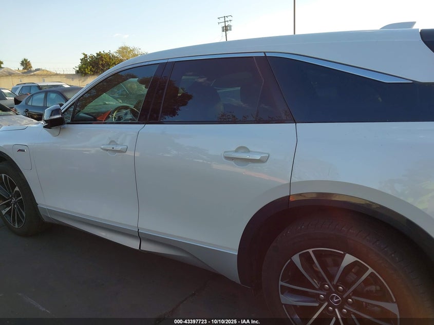 2024 Acura Zdx A-Spec VIN: 4W5KHMRK5RZ505122 Lot: 43397723