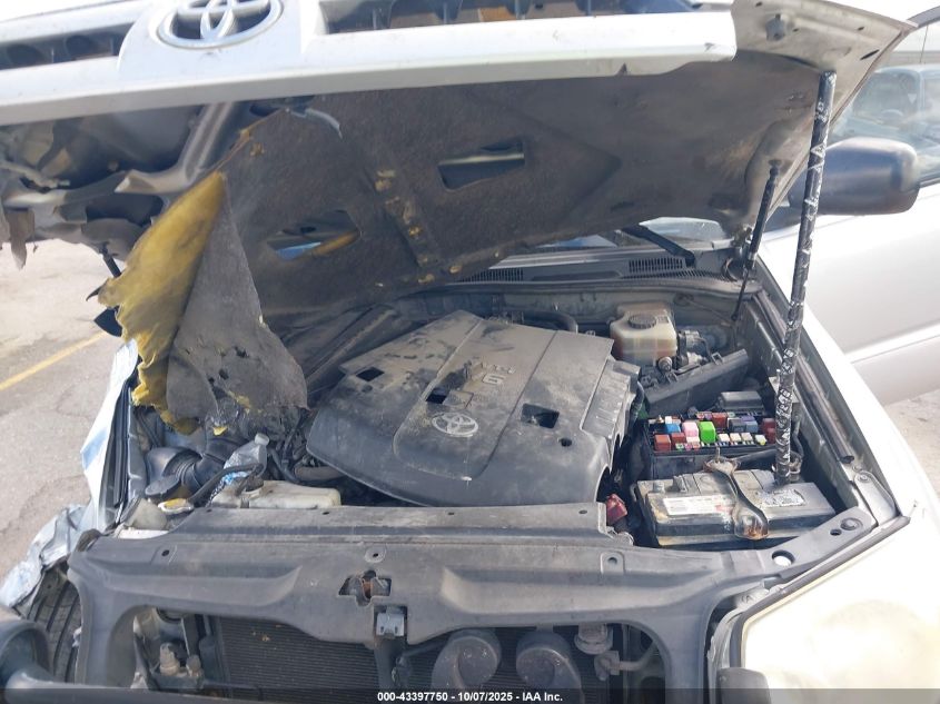 2004 Toyota 4Runner Sr5 V6 VIN: JTEZU14R140031026 Lot: 43397750