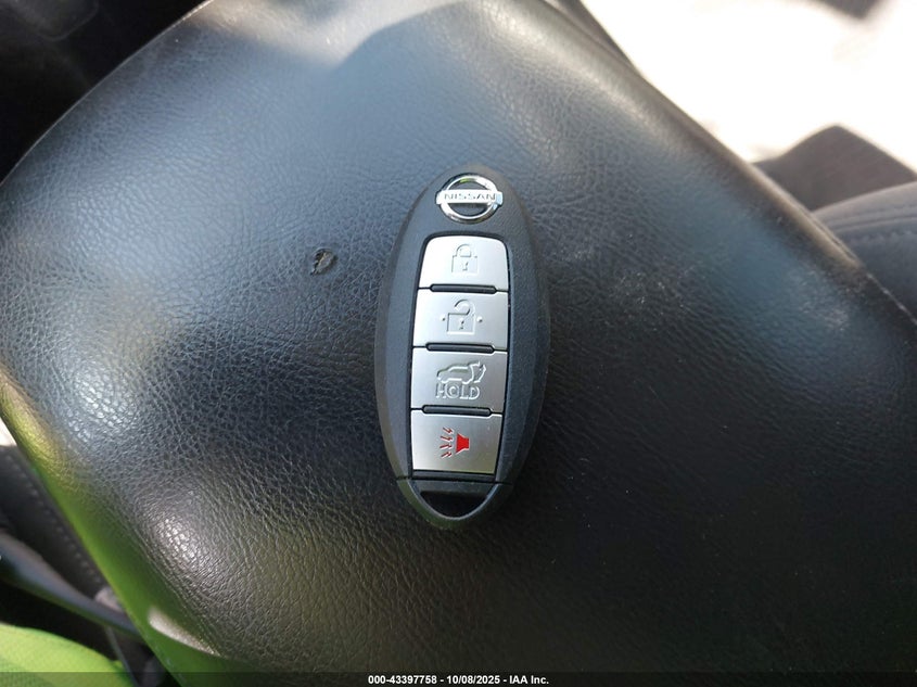 2016 NISSAN ROGUE SV KNMAT2MV5GP639196