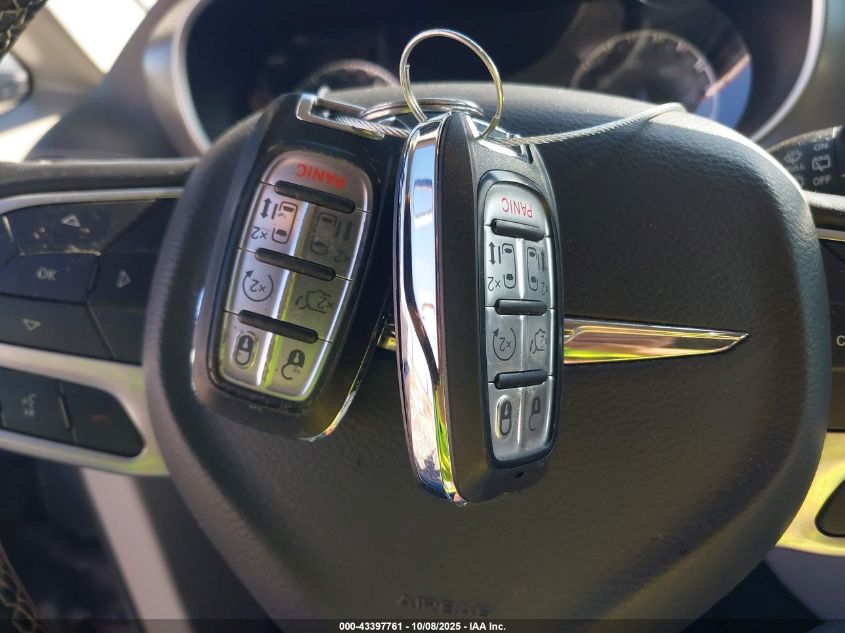 2021 Chrysler Pacifica Touring L VIN: 2C4RC1BG8MR528041 Lot: 43397761