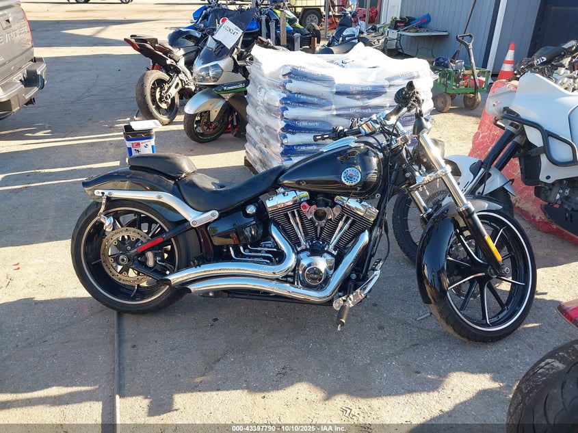 2013 HARLEY-DAVIDSON FXSB BREAKOUT 1HD1BFV20DB043516