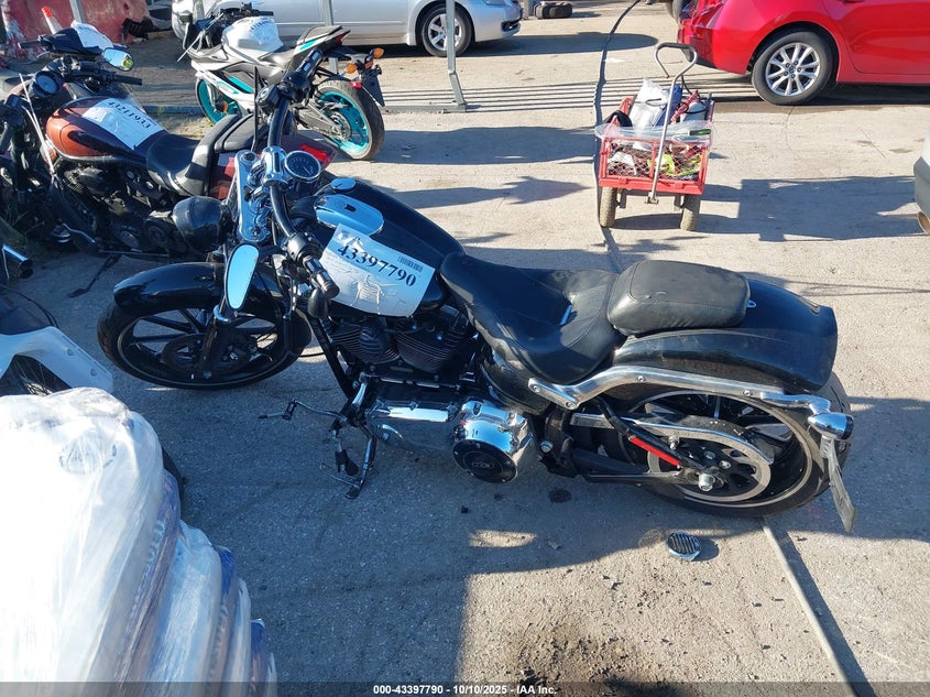 2013 HARLEY-DAVIDSON FXSB BREAKOUT 1HD1BFV20DB043516