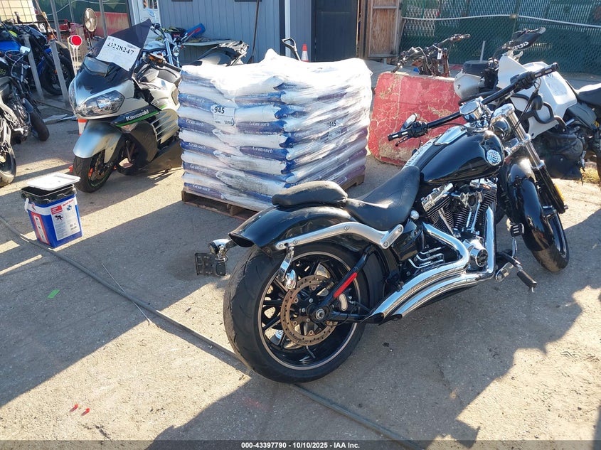 2013 HARLEY-DAVIDSON FXSB BREAKOUT 1HD1BFV20DB043516