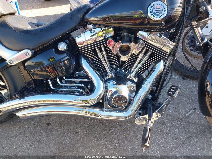 2013 HARLEY-DAVIDSON FXSB BREAKOUT 1HD1BFV20DB043516