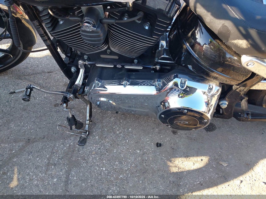 2013 HARLEY-DAVIDSON FXSB BREAKOUT 1HD1BFV20DB043516