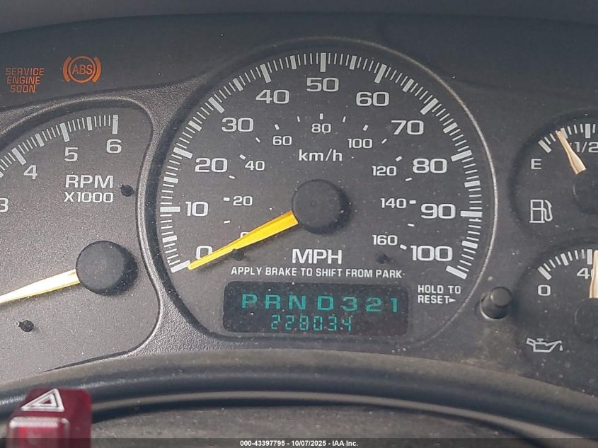 2000 Chevrolet Silverado 1500 Ls VIN: 2GCEC19T1Y1395175 Lot: 43397795