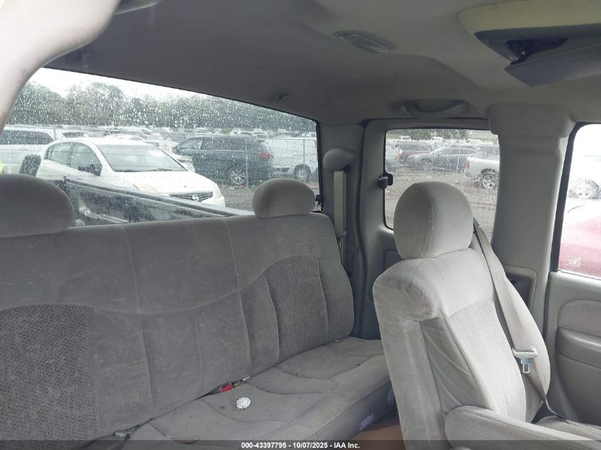 2000 Chevrolet Silverado 1500 Ls VIN: 2GCEC19T1Y1395175 Lot: 43397795