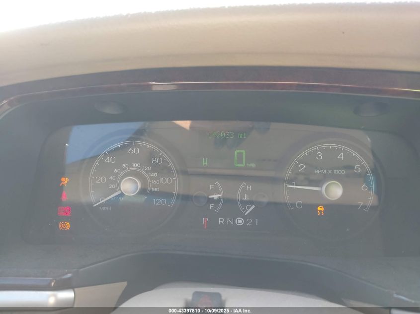 2006 Lincoln Town Car Signature Limited VIN: 1LNHM82V66Y632280 Lot: 43397810