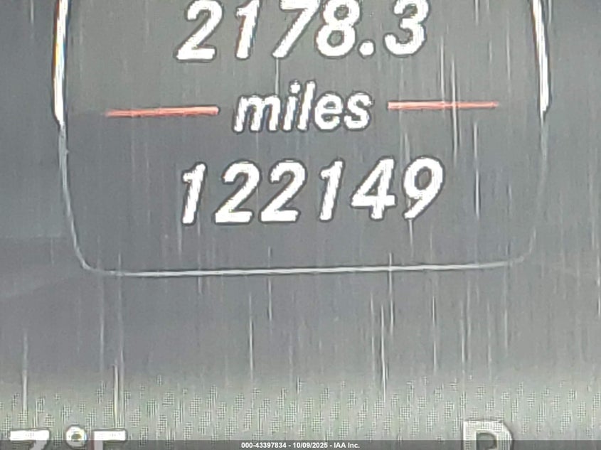 2013 MERCEDES-BENZ E 350 WDDHF5KB5DA664412