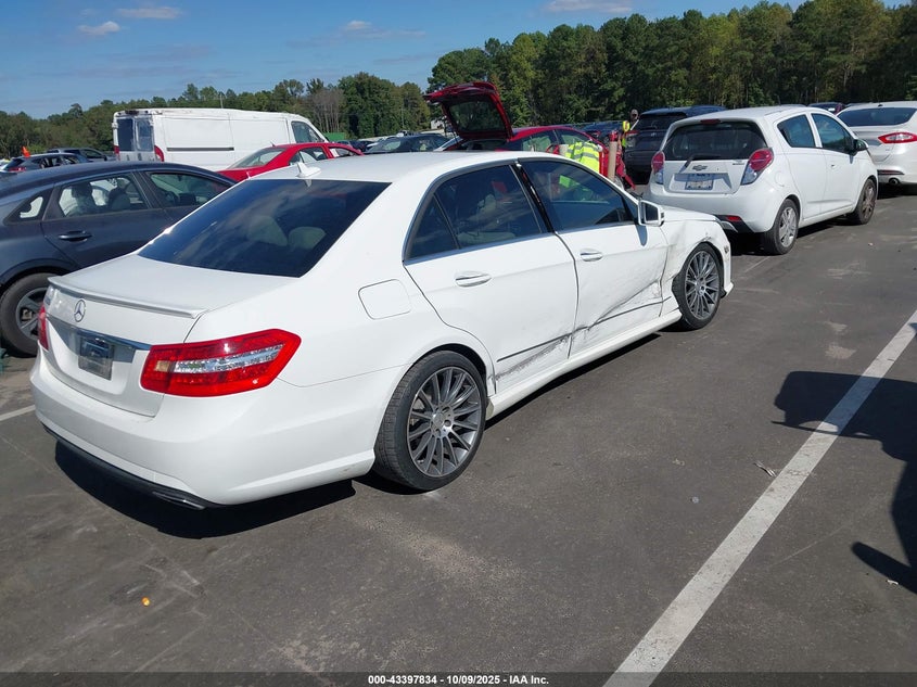 2013 MERCEDES-BENZ E 350 WDDHF5KB5DA664412