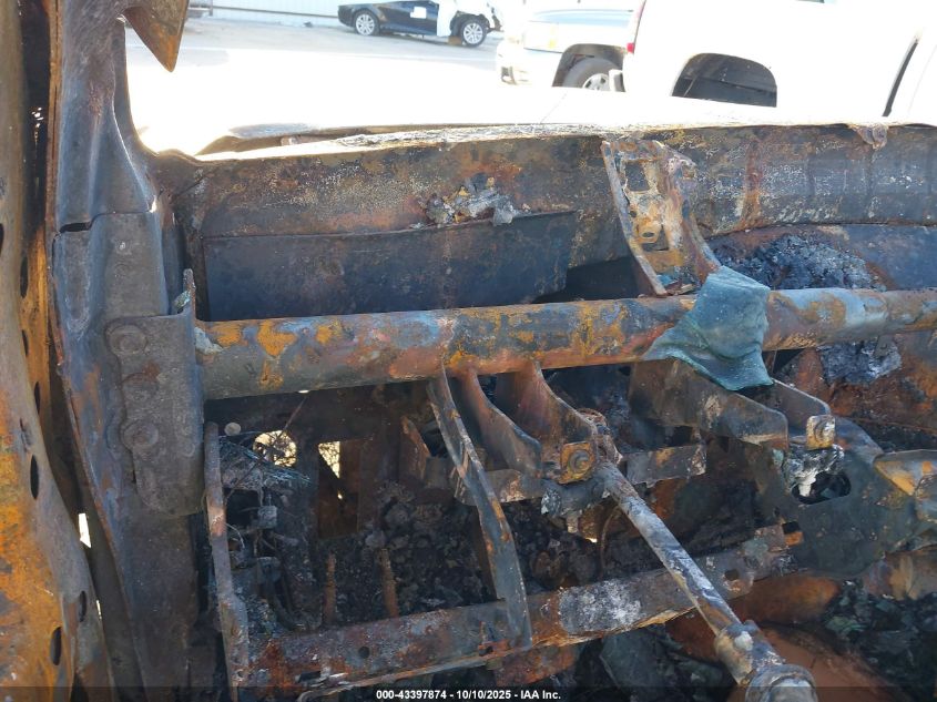 2001 Ford F-250 Xl/Xlt VIN: 1FTNF21L91EC89201 Lot: 43397874