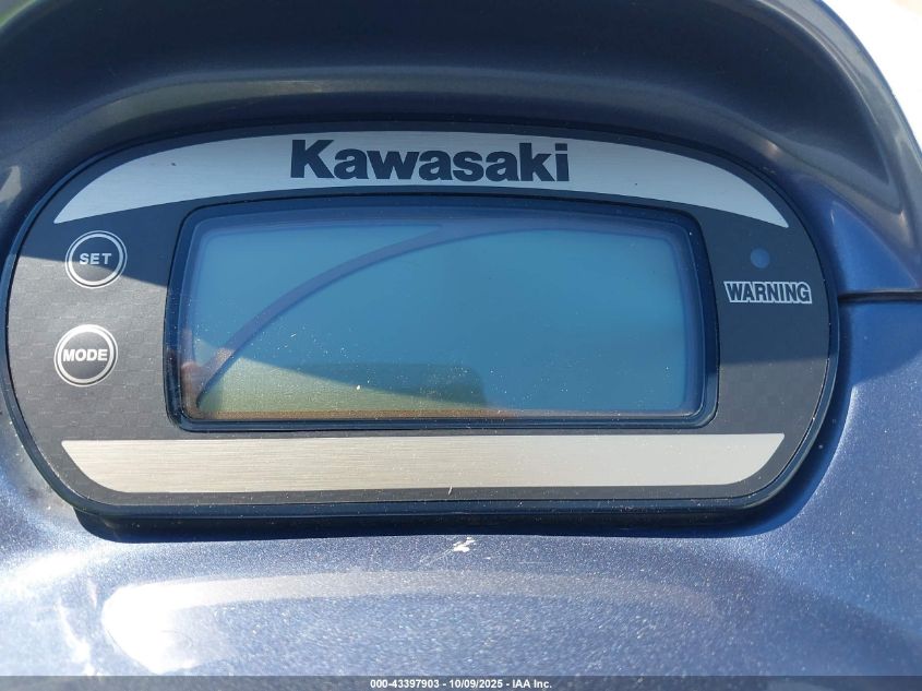 2004 Kawasaki Jetski Stx-12F VIN: KAW41280K304 Lot: 43397903