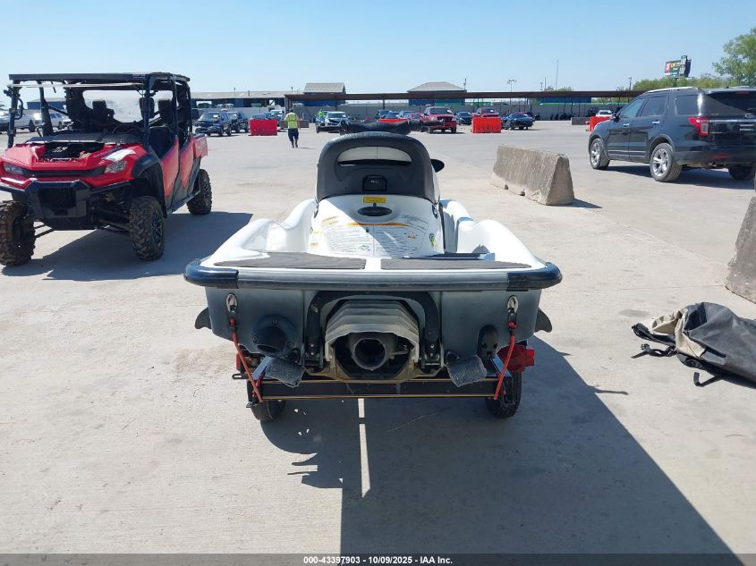 2004 Kawasaki Jetski Stx-12F VIN: KAW41280K304 Lot: 43397903