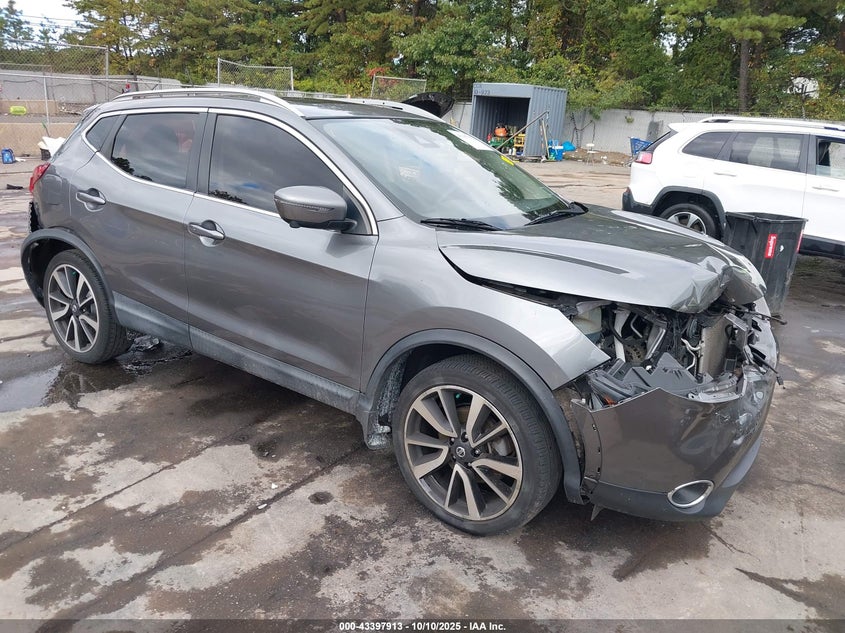 NISSAN ROGUE SPORT SL