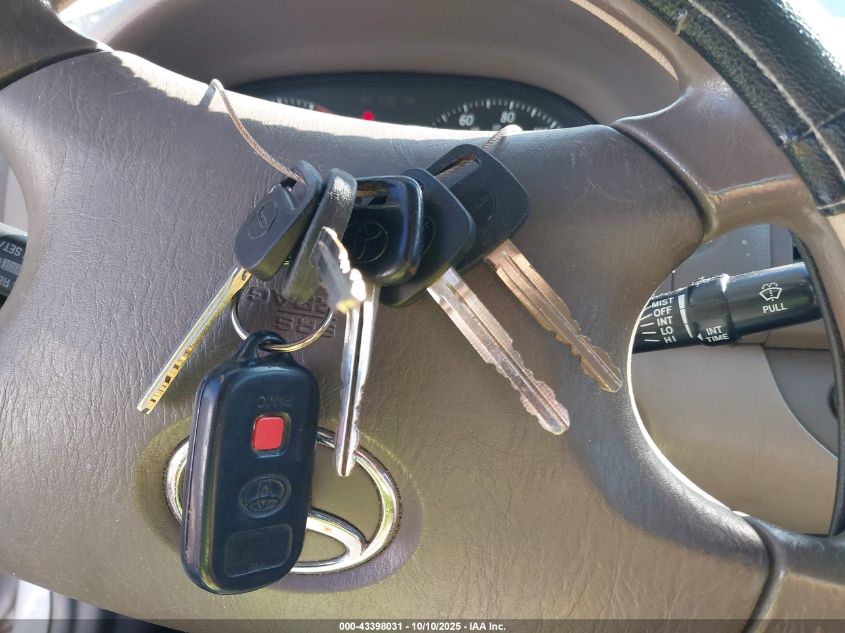 2003 Toyota Camry Le VIN: JTDBE32KX30167528 Lot: 43398031