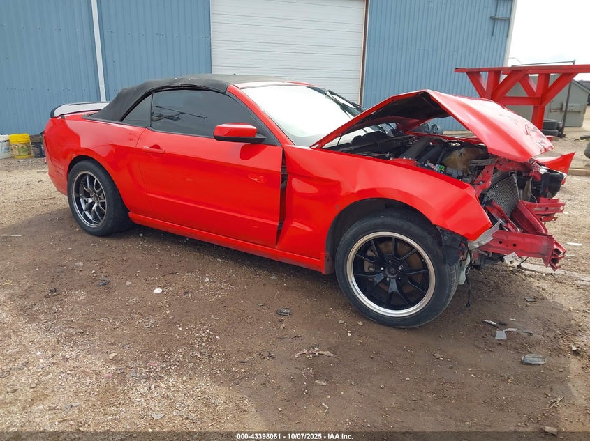 FORD MUSTANG V6 PREMIUM