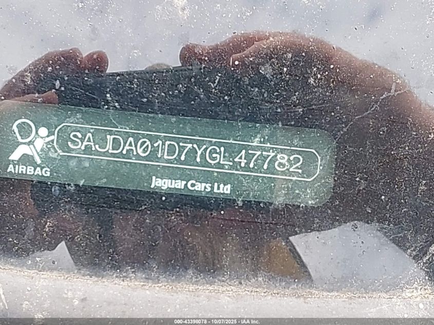 2000 Jaguar S-Type 4.0L V8 VIN: SAJDA01D7YGL47782 Lot: 43398078