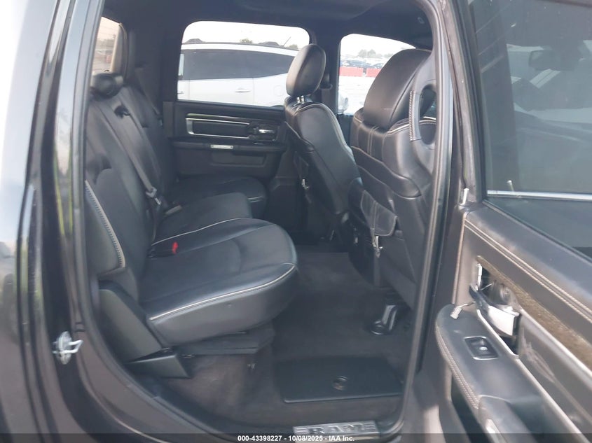 2018 Ram 1500 Limited 4X2 5'7 Box VIN: 1C6RR6PT7JS105552 Lot: 43398227