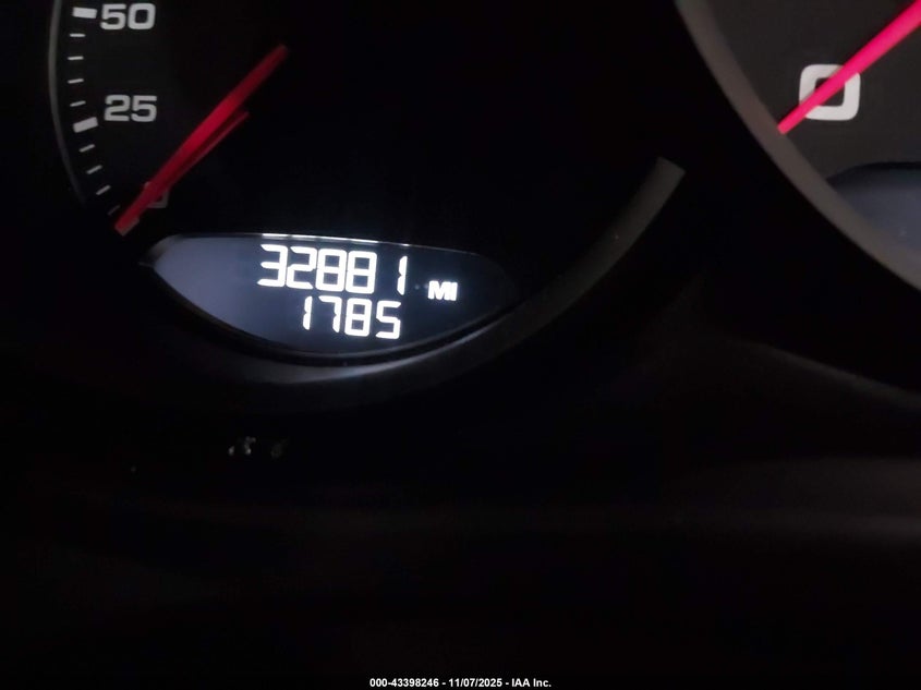 2020 Porsche Macan VIN: WP1AA2A52LLB14462 Lot: 43398246