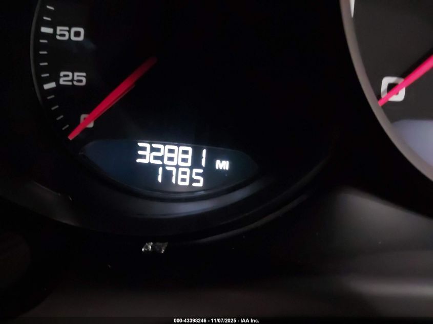 2020 Porsche Macan VIN: WP1AA2A52LLB14462 Lot: 43398246