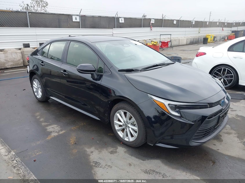 TOYOTA COROLLA HYBRID LE
