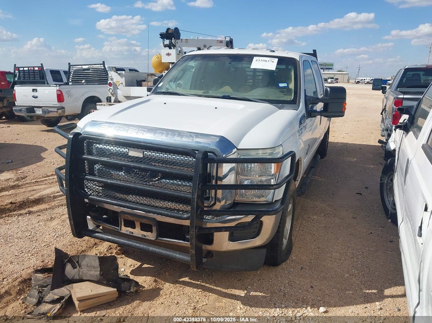 1FT8W3BT3FEA81212 2015 FORD F350 photo no. 2