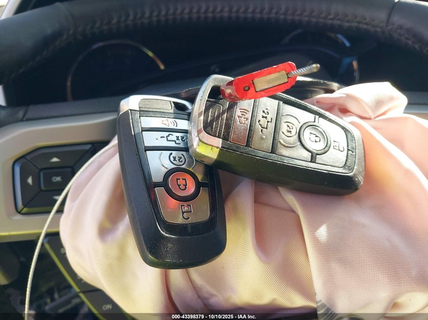 2017 Ford F-350 Lariat VIN: 1FT8W3BTXHED51054 Lot: 43398379