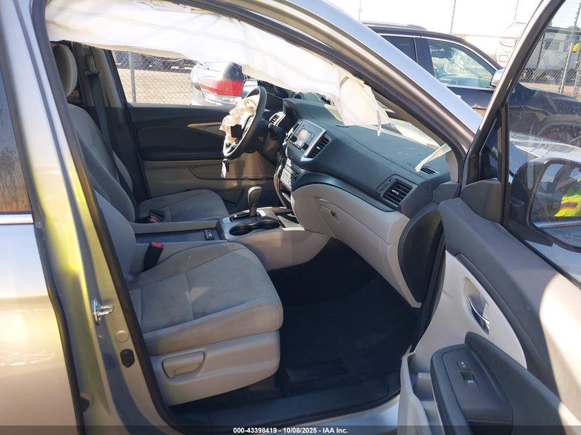 2018 HONDA PILOT LX 5FNYF5H12JB030518