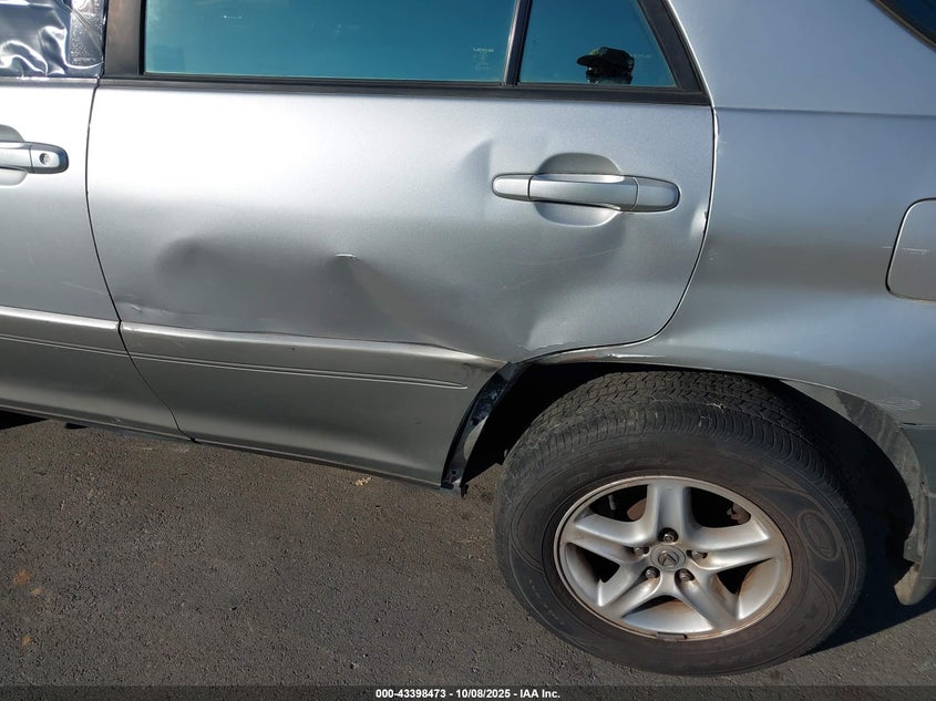 2001 Lexus Rx 300 VIN: JTJGF10U610117988 Lot: 43398473