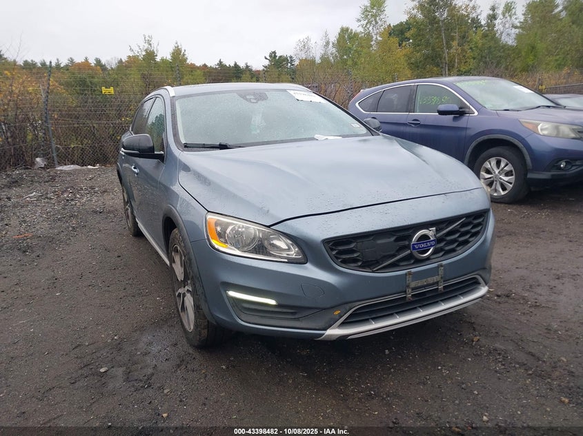 VOLVO V60 T5